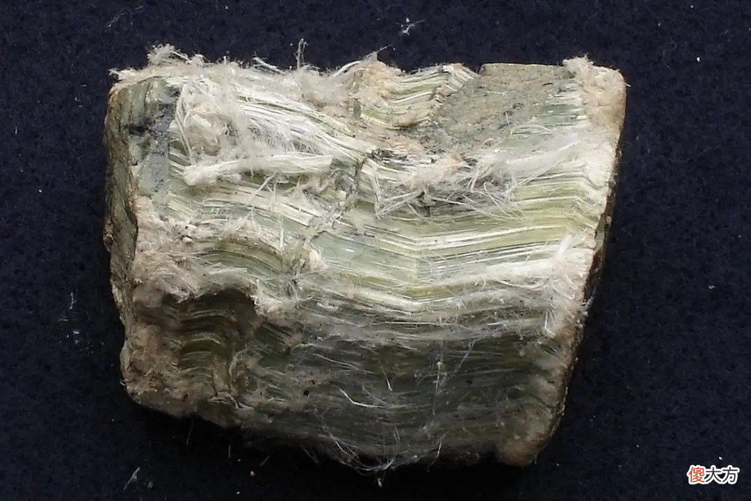 农村瓦房的石棉 石棉瓦房子图片农村