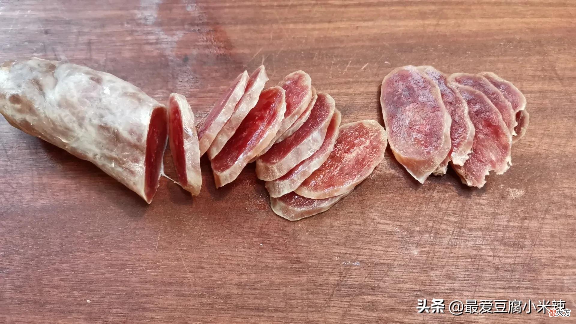 腊肠腊肉直接用水清洗就错了 腊肉腊肠怎么洗