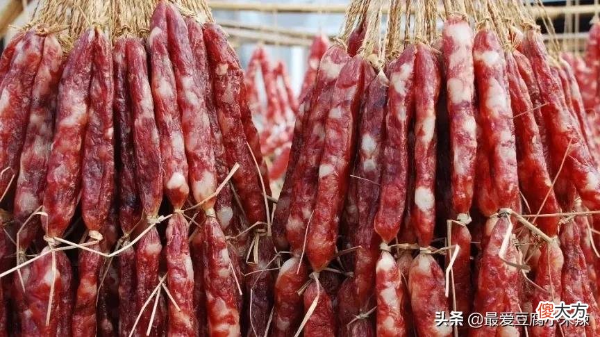 腊肠腊肉直接用水清洗就错了 腊肉腊肠怎么洗