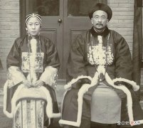 【历史故事】晚清老照片：尚书夫人丹唇外朗姿色天然，江上渔夫奋力撑杆划船！