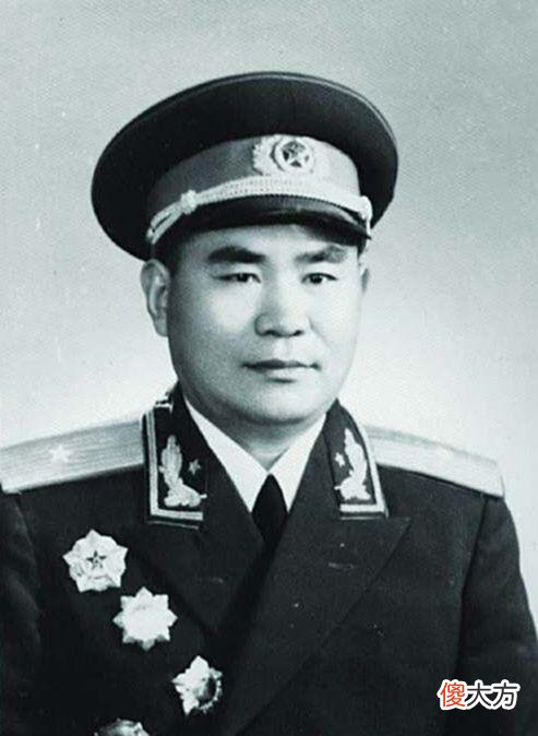 【历史故事】志愿军班长巧渡大同江，智擒俘虏，8箱手榴弹打退韩军一个排！