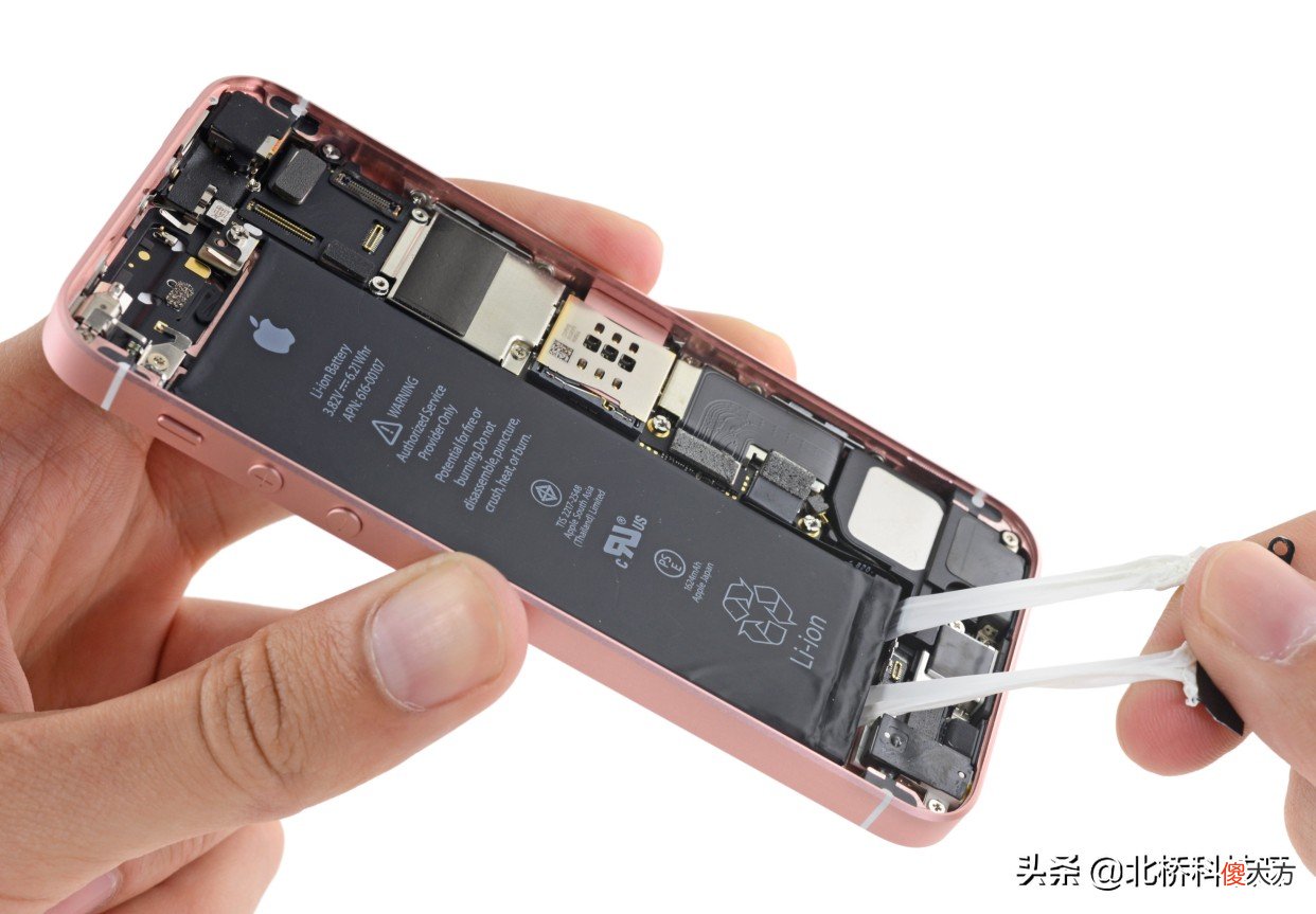 为什么iPhone配置比华为差那么多 iphone为什么比华为好