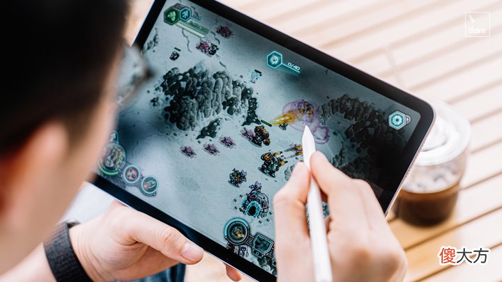 「首发」新 iPad Air 体验：标配满血版的 M1，是苹果最大的杀手锏