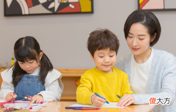 要求画妈妈睡觉时的样子 妈妈睡觉的样子画画