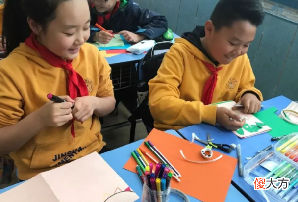 要求画妈妈睡觉时的样子 妈妈睡觉的样子画画