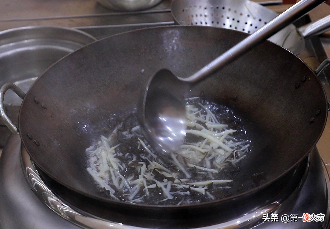 鱼香肉丝怎么做才好吃 鱼香肉丝怎么做来好吃