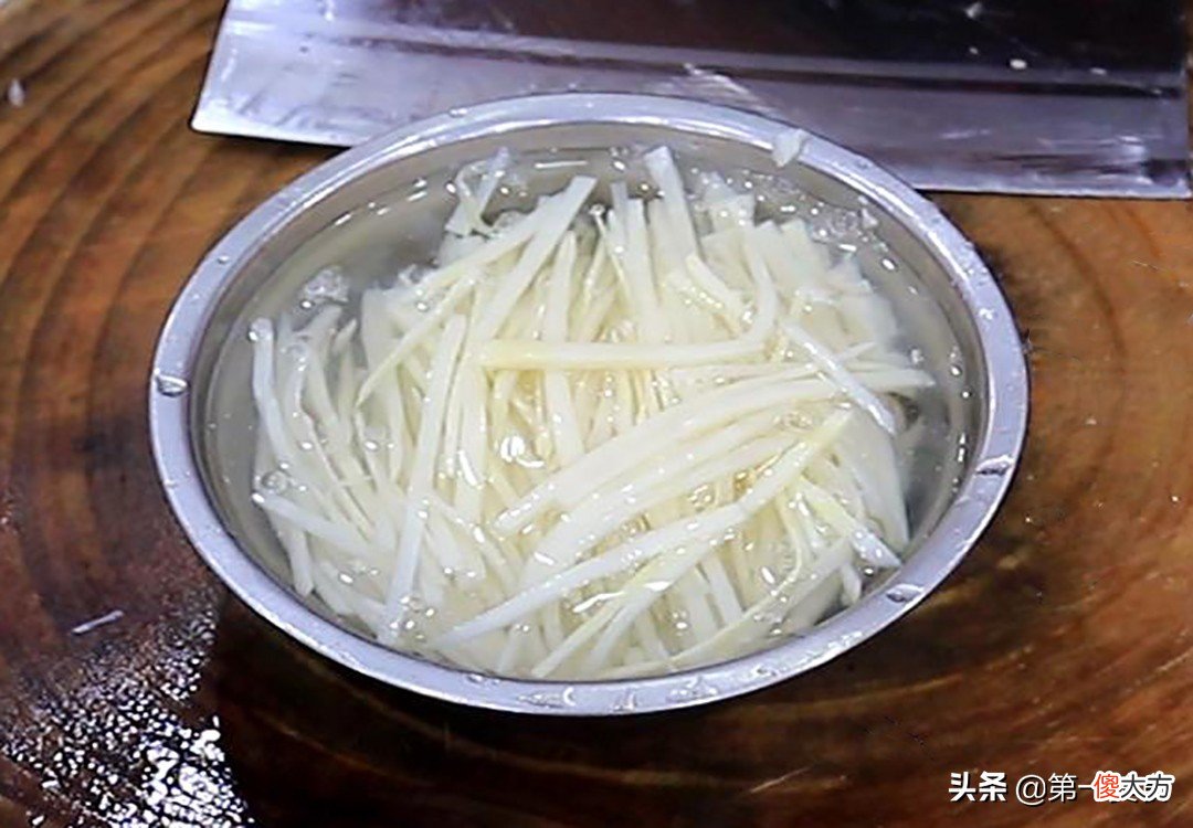 鱼香肉丝怎么做才好吃 鱼香肉丝怎么做来好吃