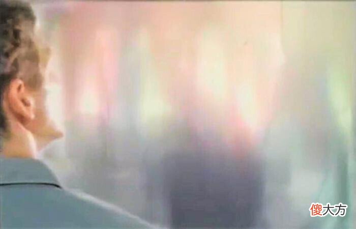 【历史故事】男子濒死经历在天堂得知创世主已来世?灵魂回归肉体,用善重塑自己