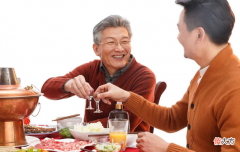 500ml白酒就是1斤酒 1斤是多少毫升白酒?