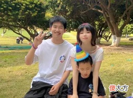 孙卓姐弟三人为卓妈准备节日礼物,孙海洋直呼:期待父亲节