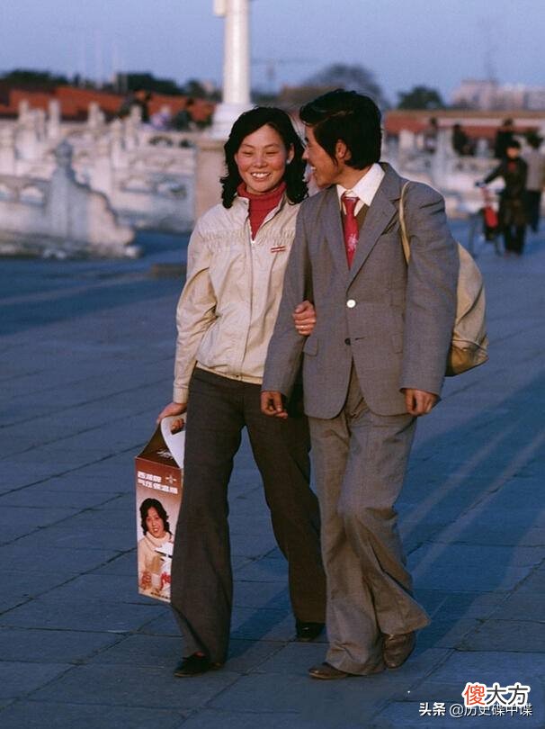 中国第一位办手机号码的人 中国第一个办手机号的人