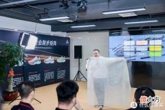 【就爱时尚】新玩法？新趋势？运动品牌的2022年原来都在这么玩！