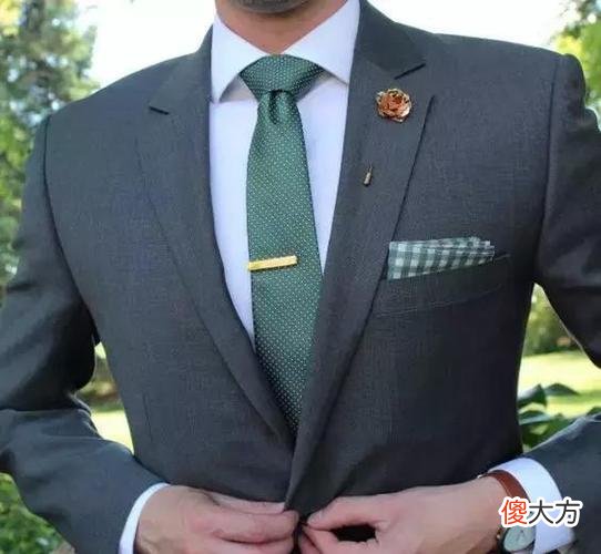 【时尚一点】西装穿搭（男士），千万不要忽视这些细节配饰！