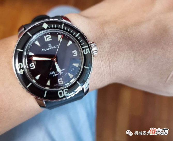 【就爱时尚】机械表大师：夏天最具性价比的潜水表，劳力士水鬼进不了前五名？