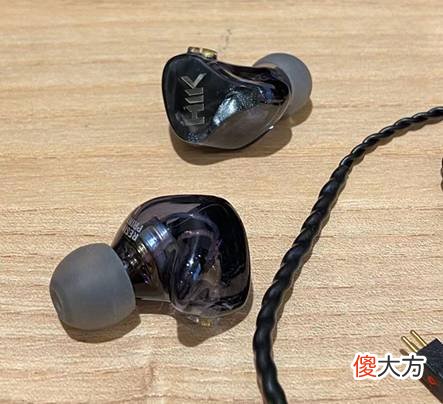 手机听歌用什么有线耳机好 抱着手机听歌用什么耳机好