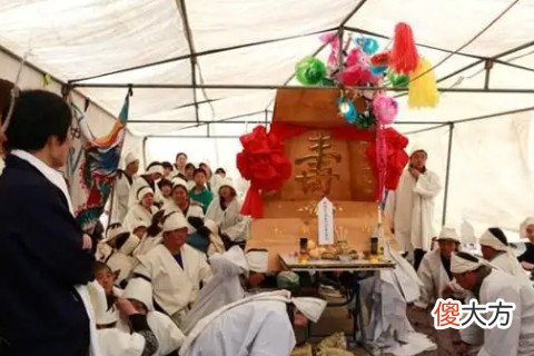参加葬礼并不是晦气的说法对吗