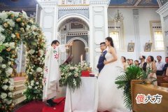 为什么离婚的人不参加婚礼的