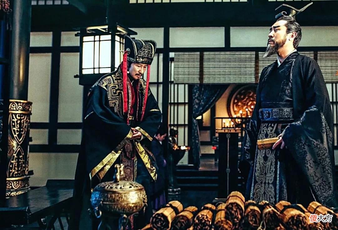 【爱历史】曹操一生为汉臣，只是因为一个人