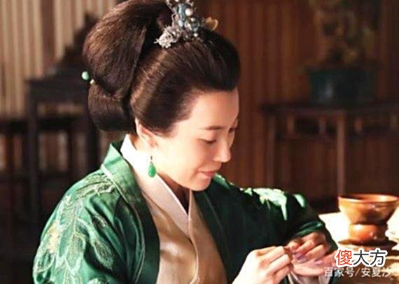 【历史故事】知否：盛老太太不让康姨妈上门给她请安，王若弗不懂，明兰靠不住