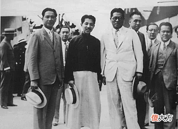 【爱历史】宋美龄106岁高龄,站在宋子文墓前情绪激动,说了句令人心酸的话