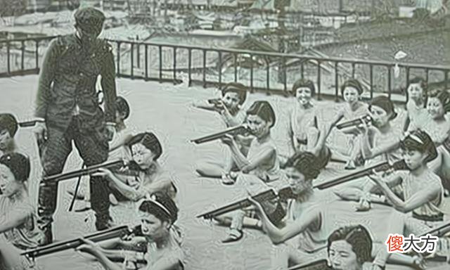 【历史故事】二战日本女兵的真实模样是啥？不要再被“抗日神剧”给骗了