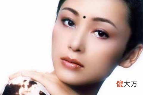 女人印堂有痣命运如何