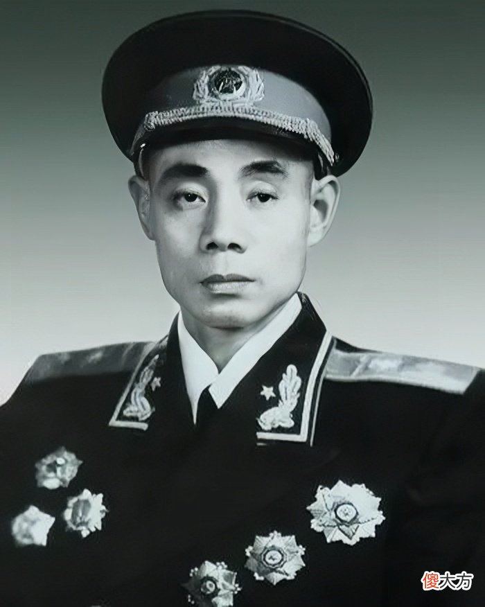【历史故事】开国“福将”吴信泉，八子四女，儿子组建篮球队