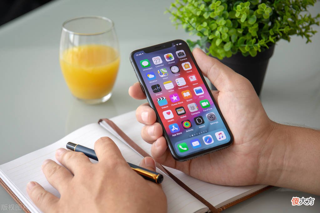 不走寻常路的iphone手机 苹果手机走路