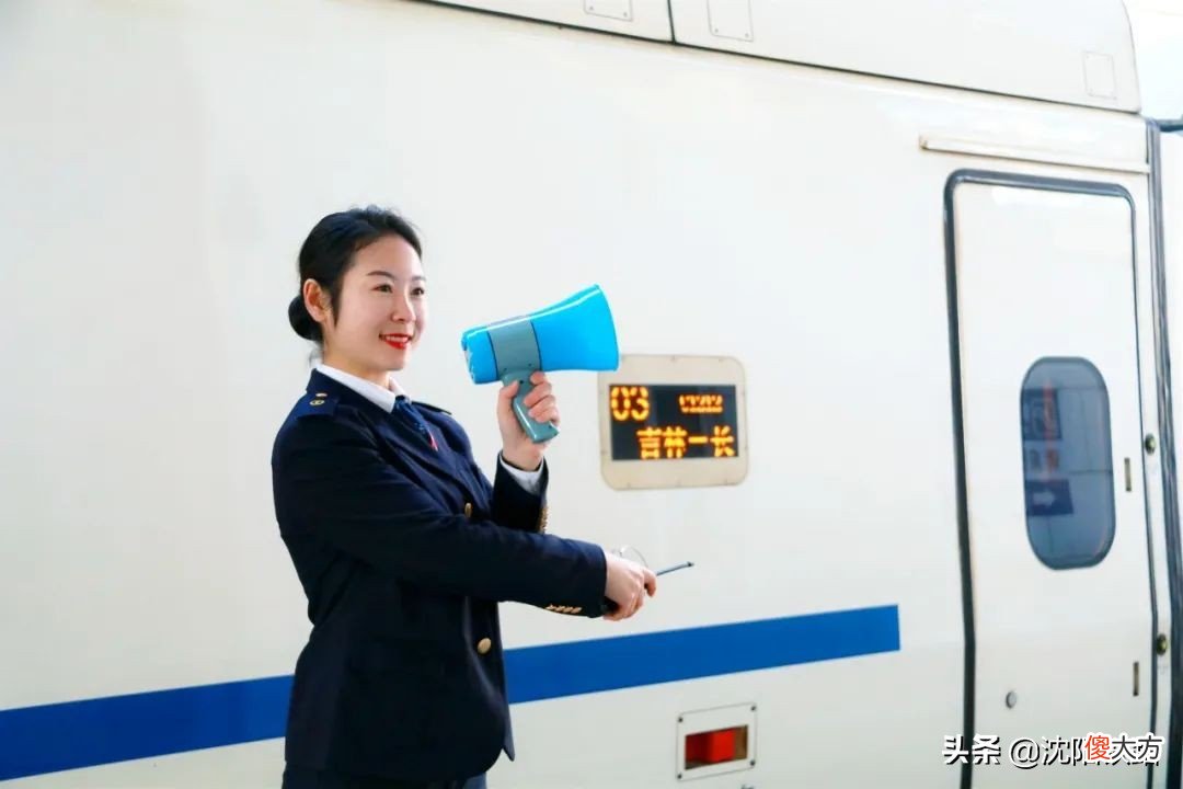 铁路小姐姐教你如何快速中转换乘 动车中转换乘的流程