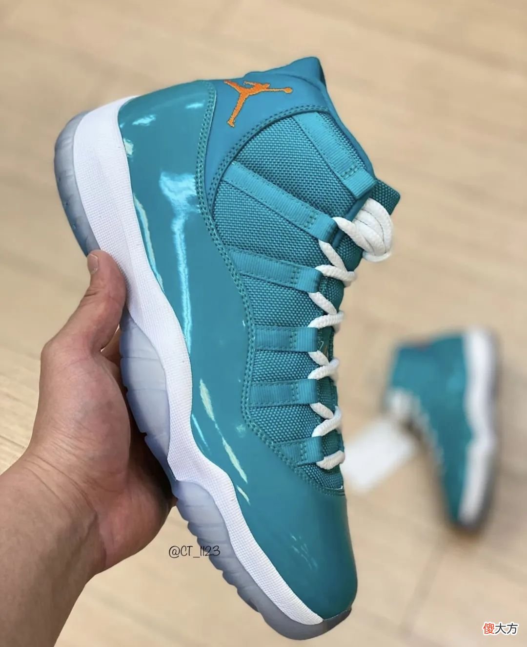 【时尚一点】“海豚”AJ11 实物曝光！消失多年的 Sample 重见天日！