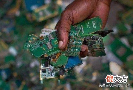 为什么会有人去农村回收旧手机 为什么有人要回收旧手机