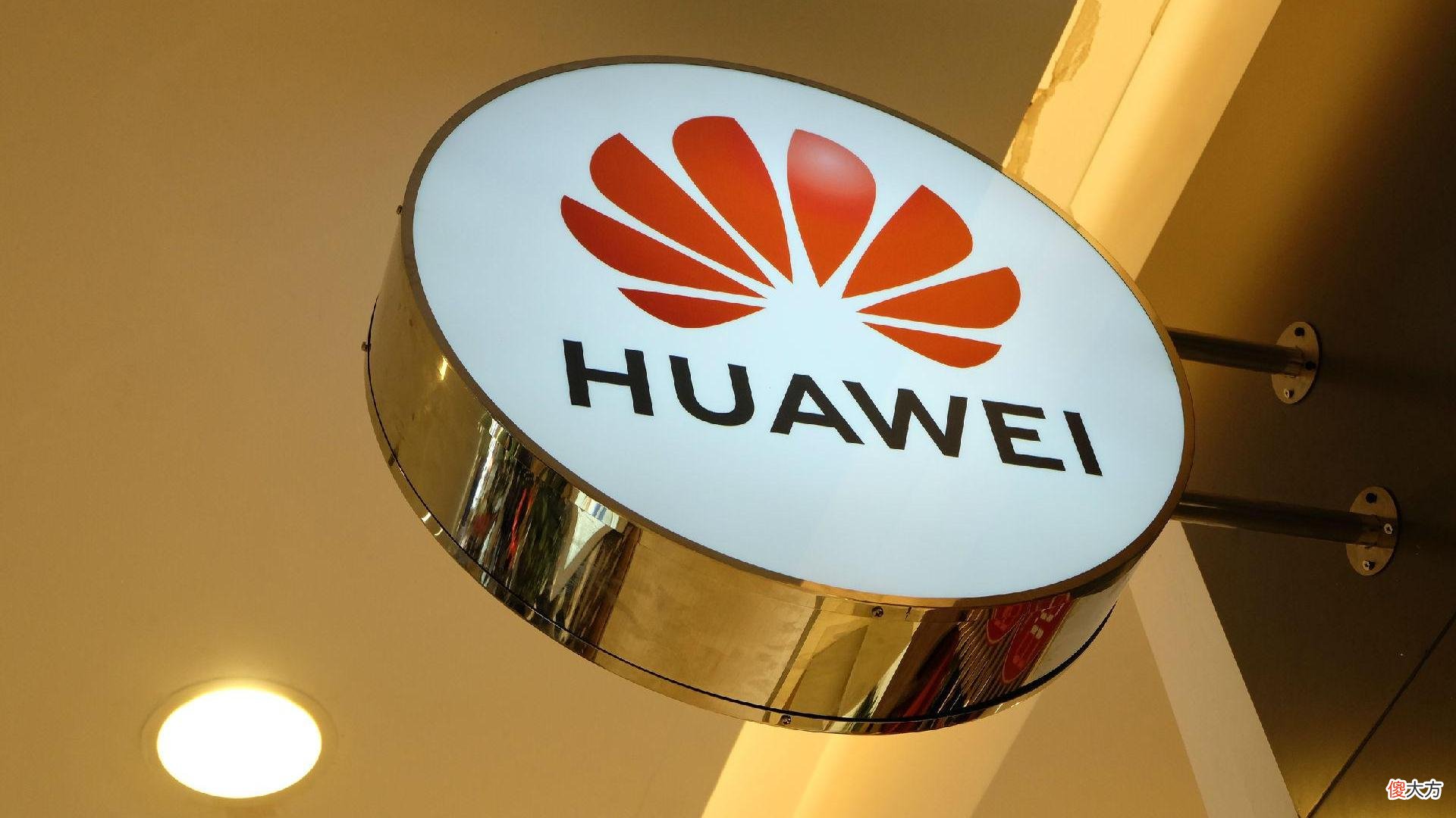 苹果连续两个月拿下国内手机市场销冠 近两年苹果手机在国内的销量持续下滑