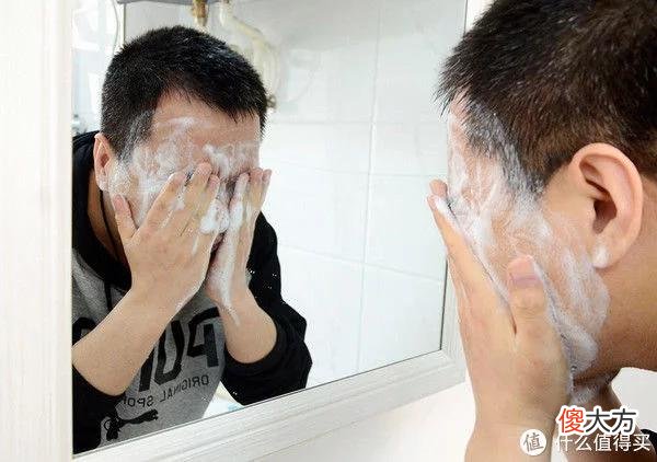 【时尚一点】微客智品 篇二百六十一：深层洁面不“油腻”！珂岸男士净透补水套装：男人的专属护肤搭档
