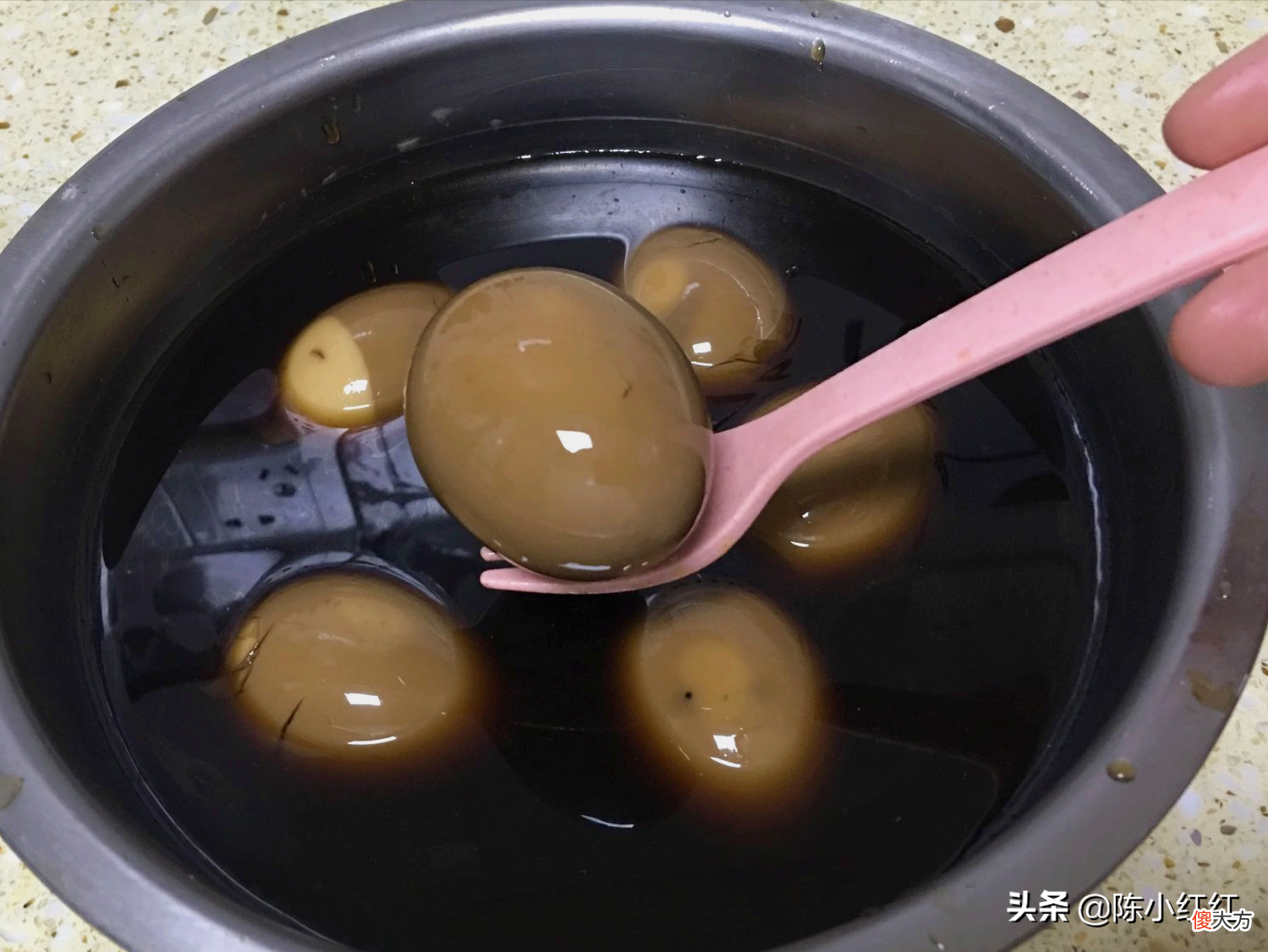 卤鸡蛋的家常做法 卤鸡蛋的家常做法简单