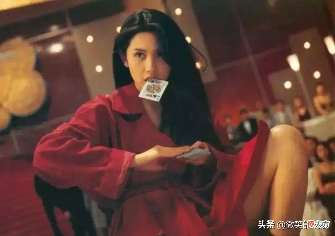 穿上这个颜色 穿上漂亮的颜色