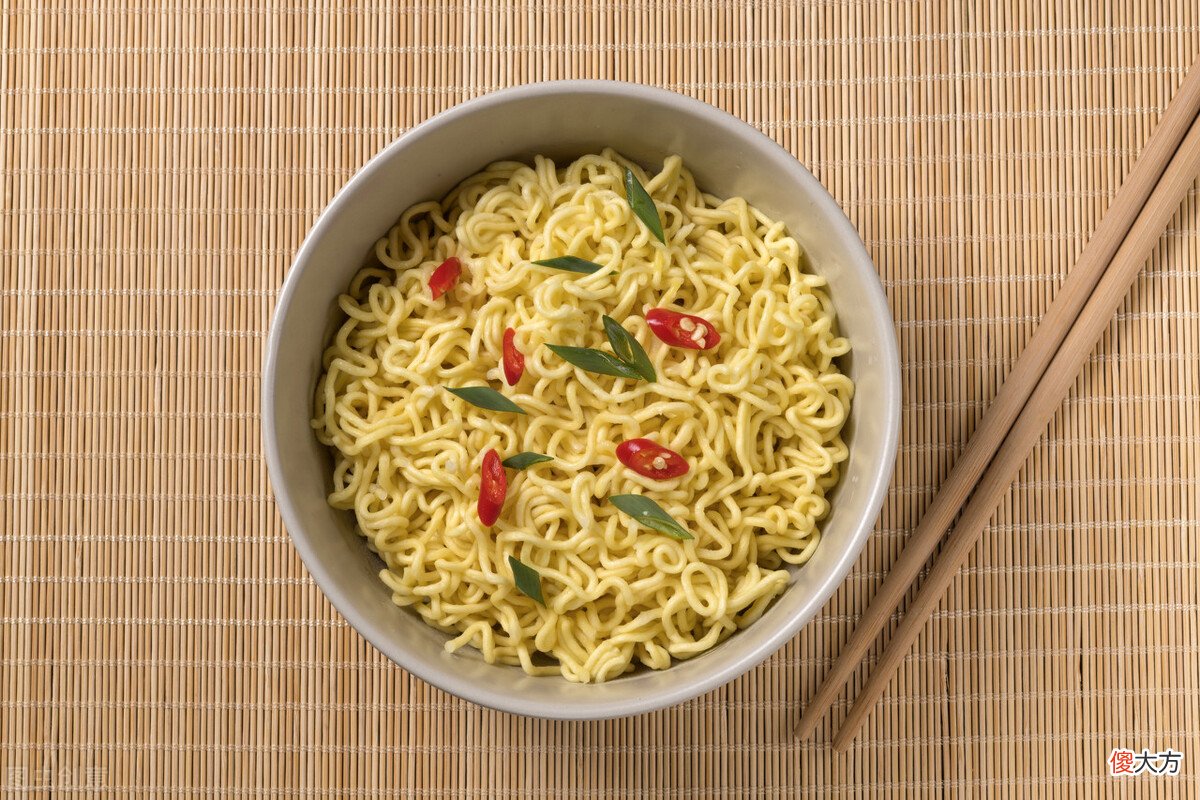 方便面是咋回事 方便面正常