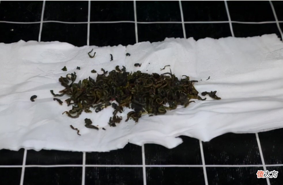 吃不完的大蒜怎么保存 怎样保存大蒜不出来