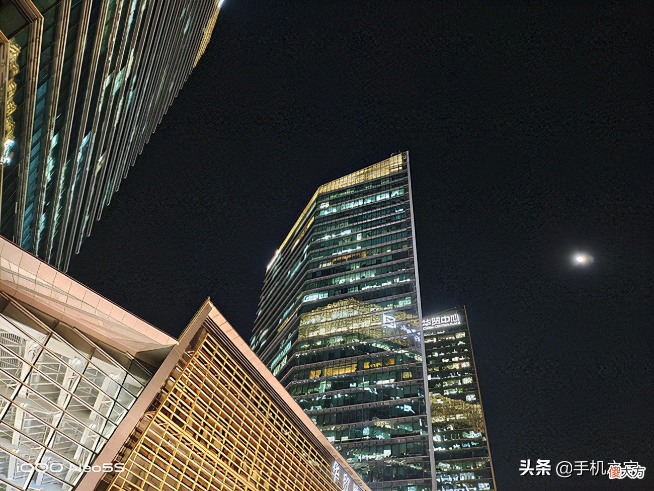 iQOO Neo5S评测：双芯2.0助力游戏更流畅冷静