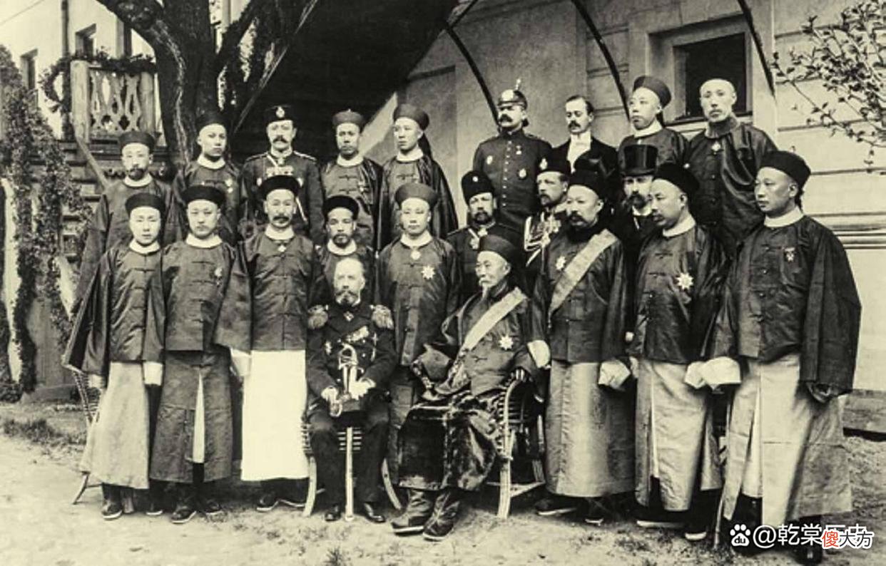 【历史故事】1896年，李鸿章访问俄国期间的老照片，你见过几张