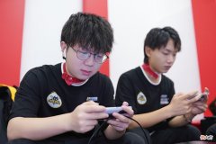 【游戏世界】狼队输给eStar，张大仙一起跟着难受，直言：我不得找个坑埋自己