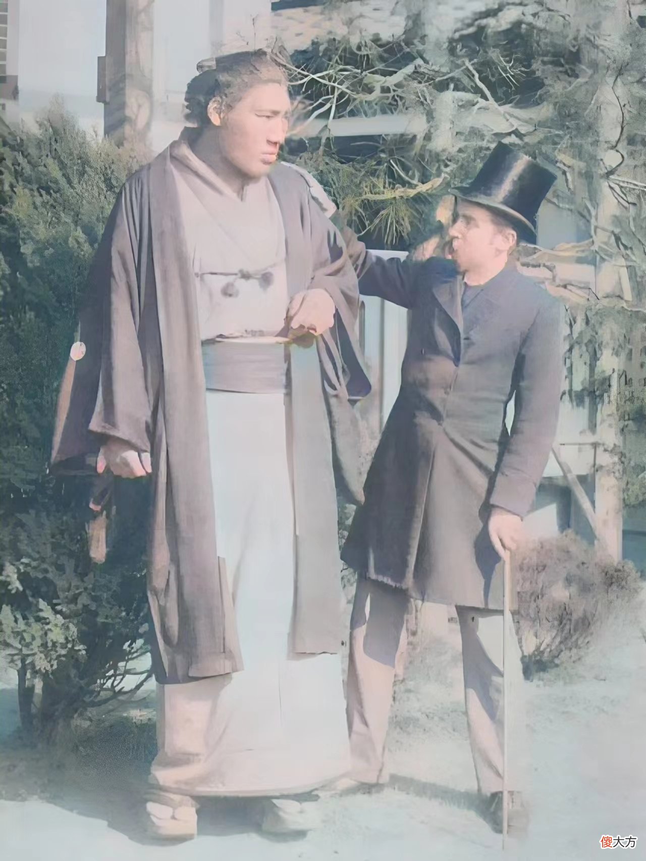 【历史故事】老照片：抗战时期上海街头的女汉奸，著名爱国道士李圆忠