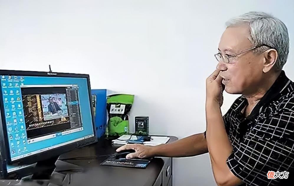 【历史故事】为寻苏联母亲，61岁黎远康赶赴莫斯科，80岁母亲痛哭：我也在找你
