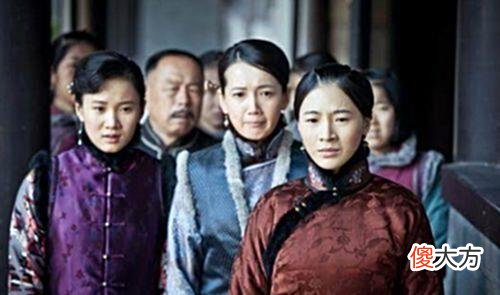 【历史故事】张作霖这么多姨太太，为何老五最受宠？不看看她晚上的表现