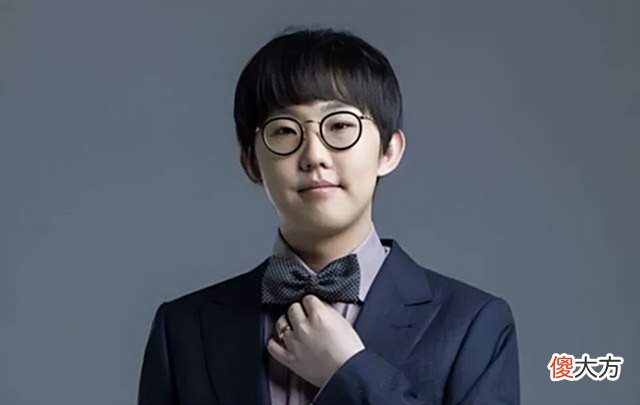 【游戏世界】Imp滑板鞋爆杀gala后口出狂言:不如Uzi?其实gala正在练英雄