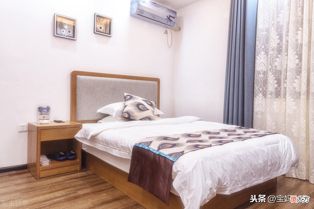 你知道酒店床上都放一条长布条是干什么的吗 酒店床上有一个长布条是干什么用的