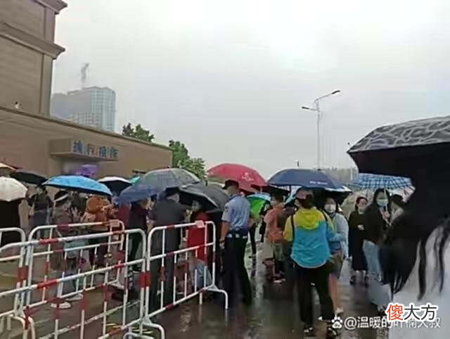 【历史故事】抱错了姚威姚策，是淮河医院65年的唯一，常情常理下观众怎能不问