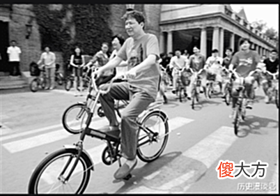 【爱历史】小伙出狱后走投无路,意外娶卓别林前妻,继承遗产成最大慈善家