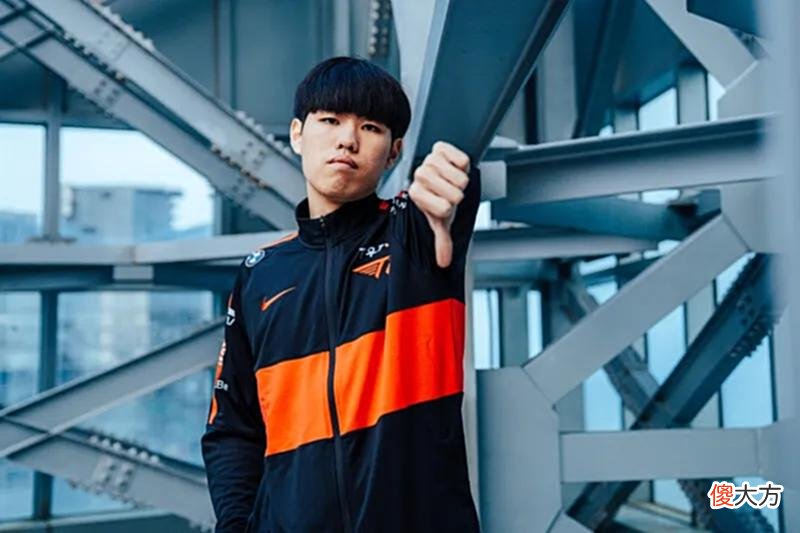 【游戏迷】MSI季中赛：“还没打Gala就原形毕露”，T1下路打日本队伍又翻车