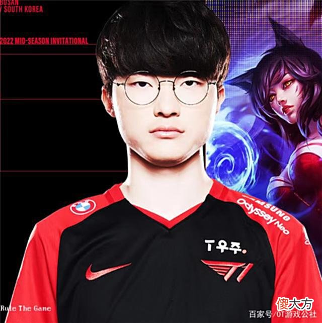 【游戏迷】被T1平推的对手不服输，赛后艾特faker，王多多搭档女解说道歉