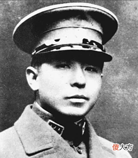 【历史故事】蒋经国问父亲蒋介石，以后怎么处理张学良？蒋介石用8个字回答！